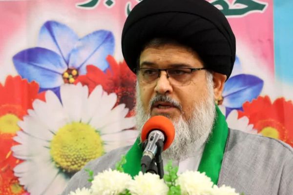 تمام ایرانیان پاسدار انقلاب هستند