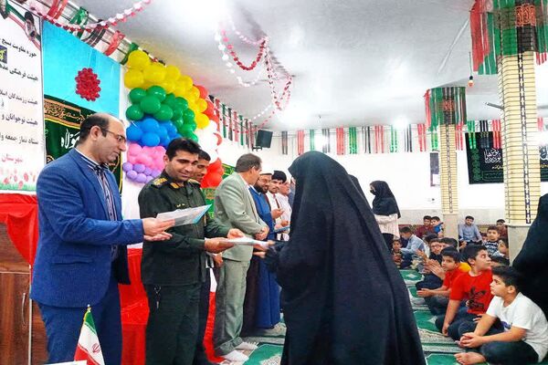 تجلیل از منتخبان مسابقات قرآنی در جشن بزرگ عید غدیر خم در شهرستان باشت