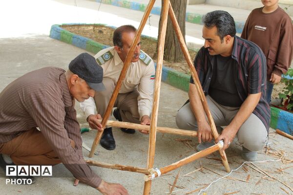 کارگاه آموزشی مدرسان پیشتاز و گردهمایی خبرنگاران پانا شهرستان فاروج با مسئولان سازمان دانش‌آموزی خراسان شمالی 