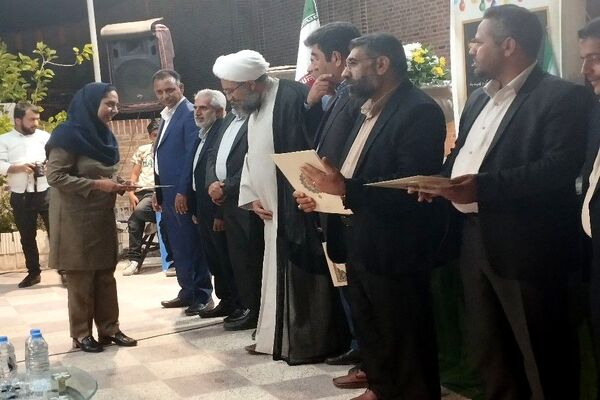 تجلیل از فرهنگیان شهرستان حاجی‌آباد 