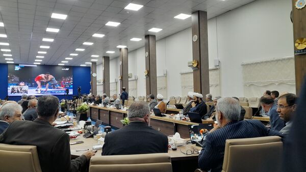 تماشای کشتی المپیک در استانداری مازندران با حضور وزیر آموزش و پرورش