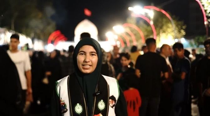 نوجوان پیشتاز در خیابان اربعین شعری سرود