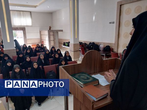 برگزاری اردو یاوران ولایت دانش‌آموزان ناحیه یک