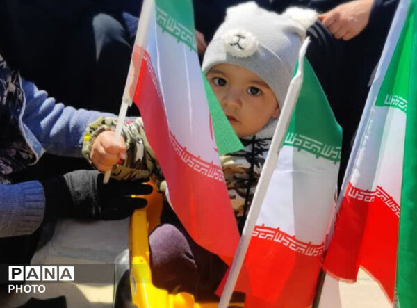 حضور شیرزنان دستجردی و نسل فردای ایران در راهپیمایی