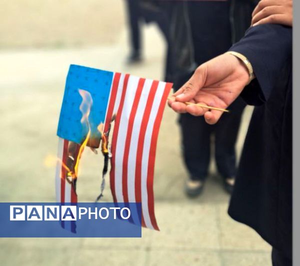 مراسم هم دردی با مردم لبنان به‌مناسبت شهادت سید حسن نصرالله