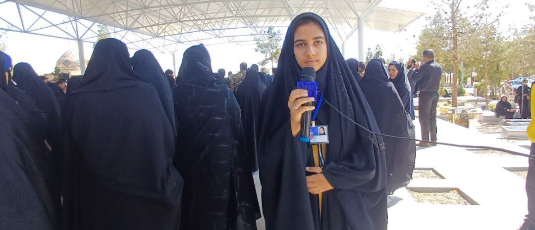تشییع پیکر مطهره مادر شهیدان بیژن و داوود حدادی کوپائی در کوهپایه