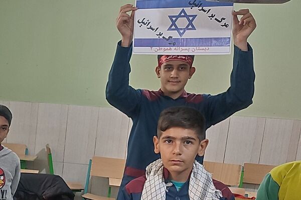 حمایت دانش‌آموزان رودهن از جبهه مقاومت و جنبش حزب‌الله