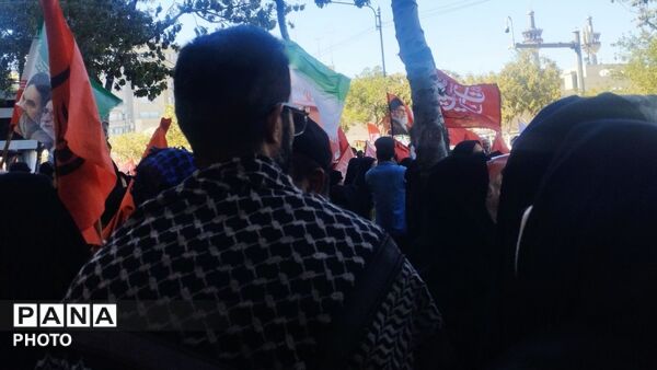 تشییع تاریخی رهبر شهید مسلمانان جهان در مشهد