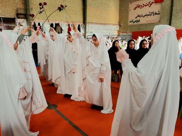 اجتماع بزرگ نسل سلیمانی در آشخانه
