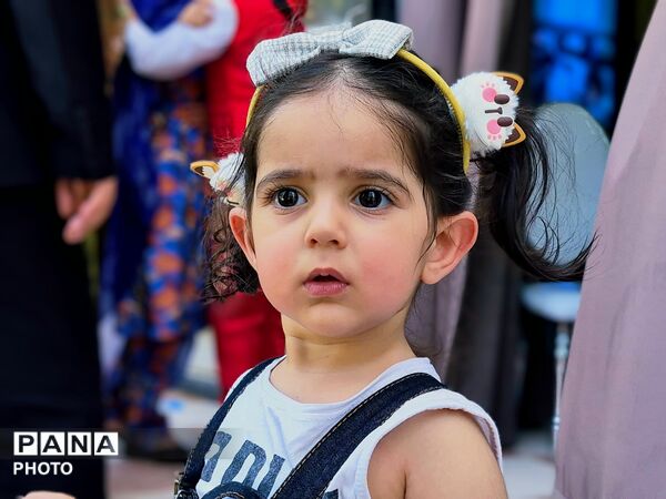 مراسم تجلیل و تقدیر از فرهنگیان در عنبرآباد