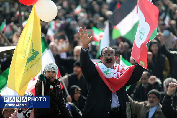 سخنرانی رئیس جمهوری در راهپیمایی ۲۲ بهمن ۱۴۰۳

