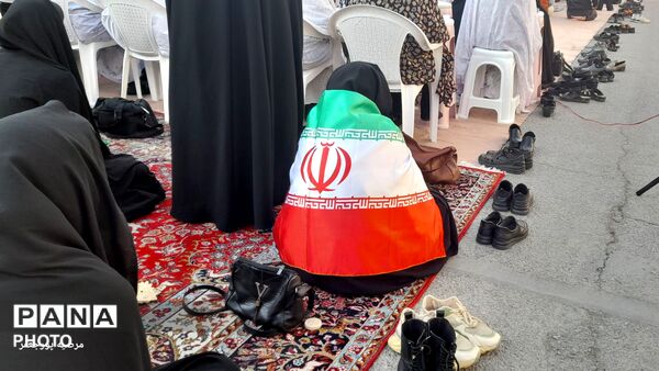  اقامه نماز باشکوه عید فطر در مسجد قائم‌المهدی جاهدشهر