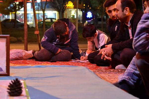 محفل انس نوجوانان با شهید گمنام بوستان لاله