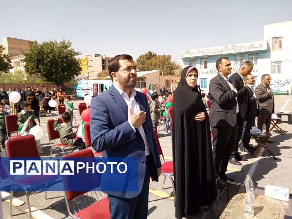 برگزاری آیین بازگشایی مدارس در مدرسه شیخ فضل‌الله صفادشت