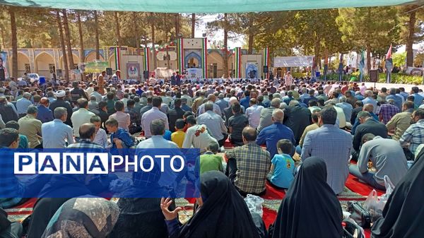 نماز جمعه در جوار شهدای بهشت فضل نیشابور 