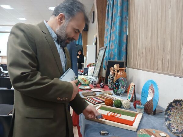 آیین نواختن زنگ پژوهش در مشهد 