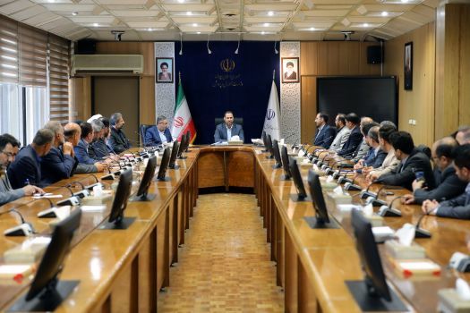 گره‌های حقوقی را از دست و پای آموزش و پرورش باز کنیم