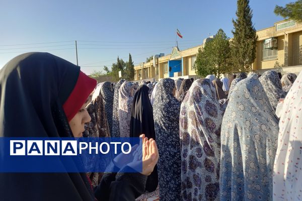 نماز عید فطر ۱۴۰۴ در روستای ظفرآباد شیراز اقامه شد