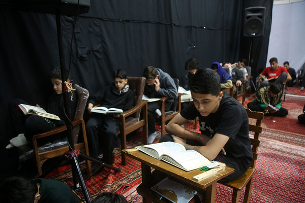 اعتکاف خادمان نوجوان حرم حضرت معصومه(س)