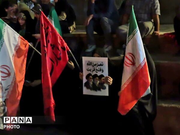 میدان انقلاب؛ جغرافیای همدلی در سایه سار نام میهن