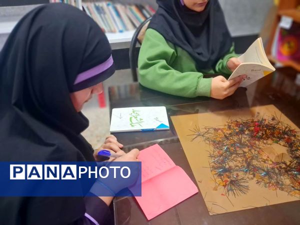 بازسازی کتابخانه مدرسه حضرت خدیجه کبری به‌مناسبت هفته کتاب و کتابخوانی برای ارتقا سطح علمی دانش‌آموزان