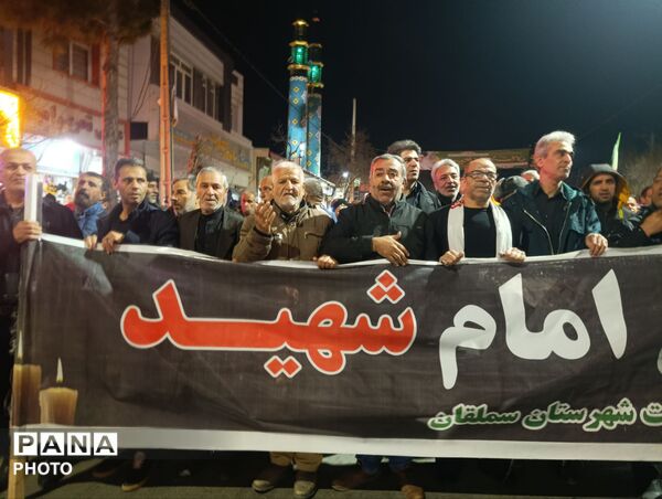 هفتمین شب از عزاداری مردم شهیدپرور آشخانه برای رهبر شهید انقلاب