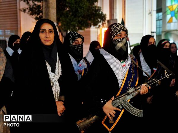 رزمایش جانفدا برای ایران امام رضایی در گلوگاه