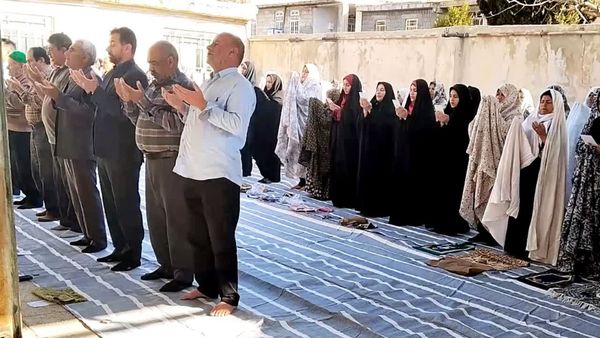 اقامه نماز عید فطر در دهستان کریک