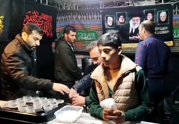 برپایی موکب بسیج فرهنگیان ناحیه دو شهرری