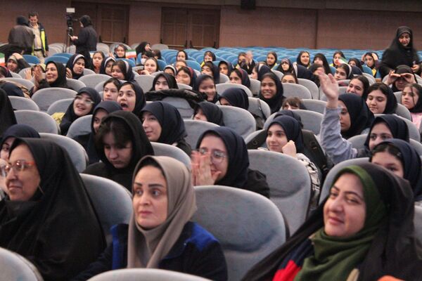 جشن باشکوه هه فجر در سالن نژاد فلاح کرج