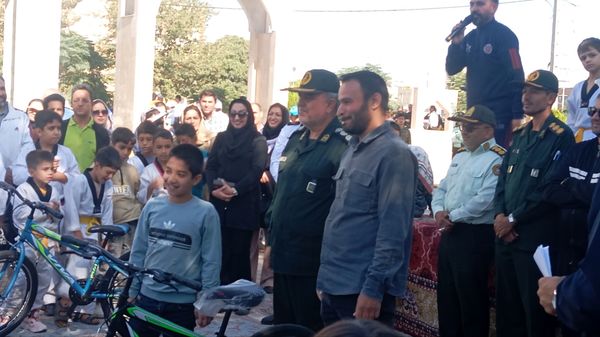 همایش پیاده روی خانوادگی در نیشابور