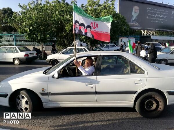 رژه حماسی جان فدایان ایران در یزد
