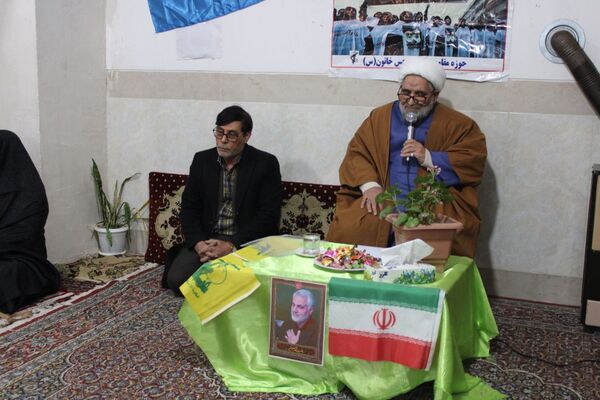 نشست بصیرتی ۹دی روز بصیرت در پایگاه پنج تن آل عبا سملقان