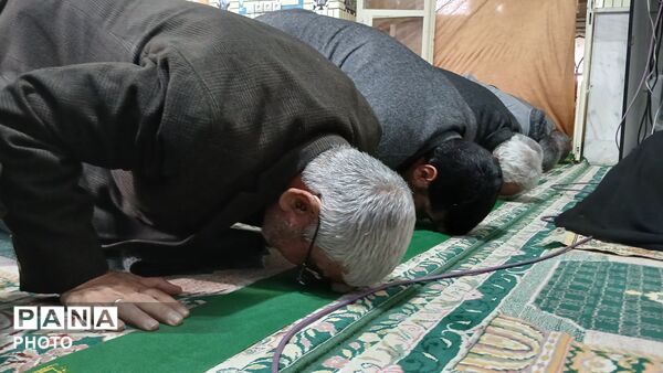 اولین نماز جمعه سال ۱۴۰۵