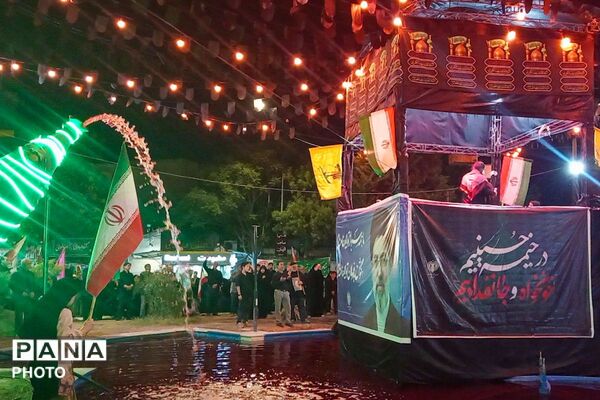 نوای عشق حسینی در میادین بجنورد طنین‌انداز شد