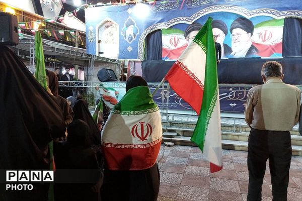 تداوم حضور در خیابان‌ها؛ رمز اتحاد و پیروزی