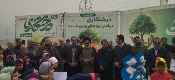 برگزاری مراسم روز درختکاری در شهرک وحدت شهرستان فردیس 