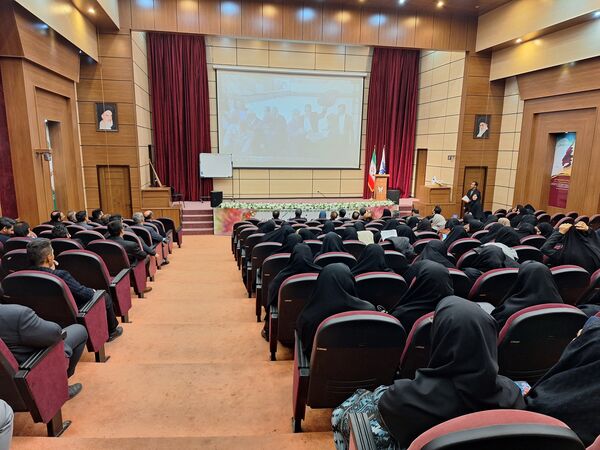 همایش فصلی مدیران مدارس شهرستان پردیس 