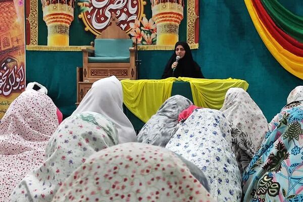 اعتکاف دختران آسمان با محوریت بصیرت نوجوان و حاج قاسم سلیمانی در باقرشهر 