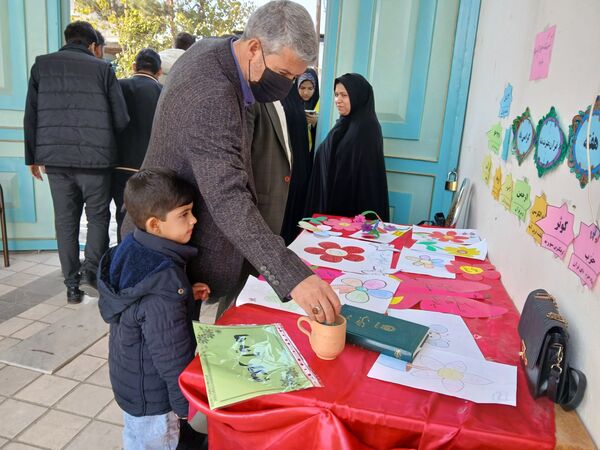 نمایشگاه قرآن ، عترت و نماز در مسجد جامع خلیل آباد 
