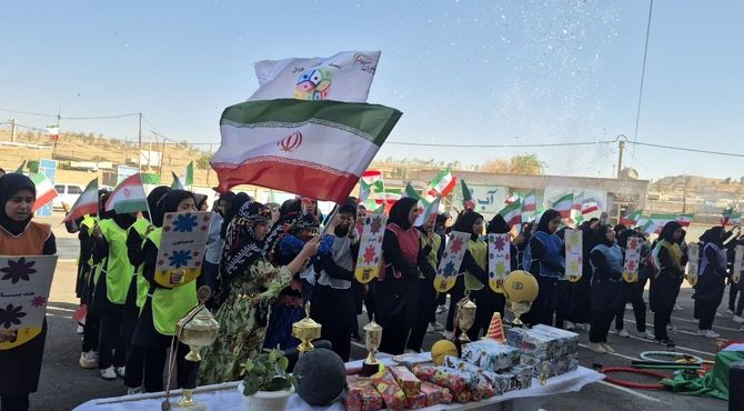  افتتاحیه المپیاد ورزشی درون‌مدرسه‌ای در منطقه زرین‌آباد