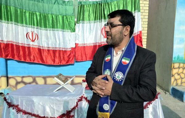 موج کتاب در مدارس روستایی؛ از هدیه‌ ۲۰۰ جلدی تا اشتیاقی برای مطالعه
