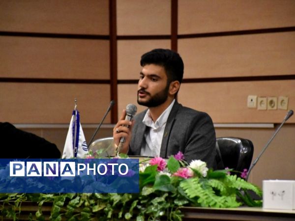 تجلیل از دانش‌آموز خبرنگاران‌پانا ناحیه‌‌یک