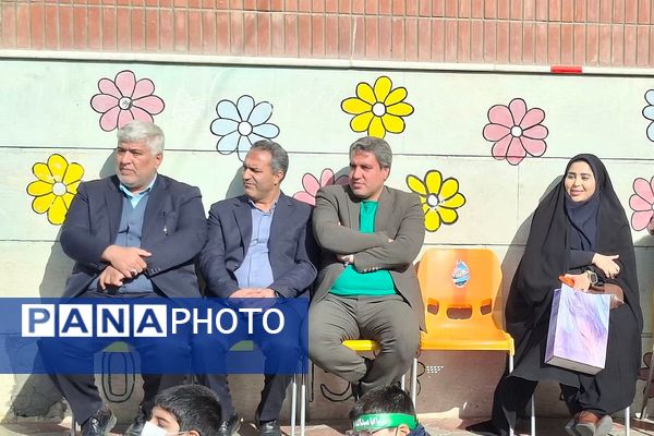 جشن دهه فجر و اعیاد شعبانیه در مدارس ناحیه دو شهرری 