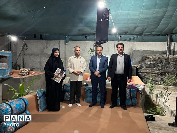 تجلیل فرماندار خاتم از اصحاب رسانه و دانش آموز خبرنگاران پانا