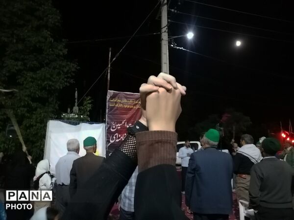 نماز جماعت همراه با اجتماعات شبانه در حسینیه شهدای شهر بار نیشابور 