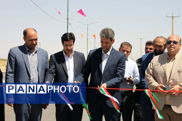 آیین بهره‌برداری از کندرو اصفهان به حبیب آباد 