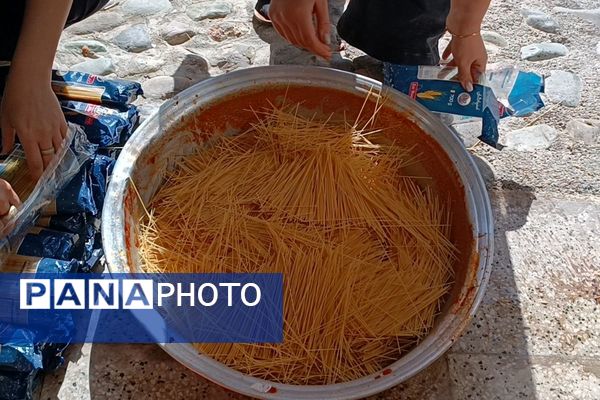 دانش‌آموزان دبستان علامه طباطبایی پیشوا در سوگ مادر عالم خلقت