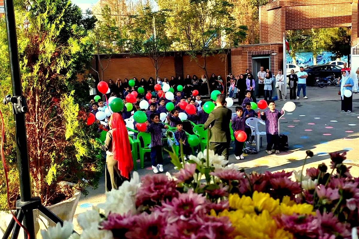 جشن شکوفه‌ها، آغاز یک سفر شیرین در مسیر دانایی