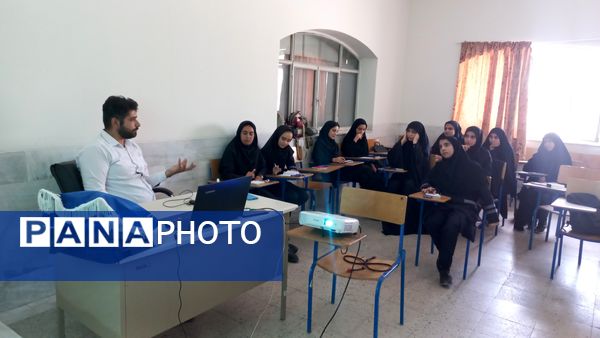 برگزاری اردوی آموزشی خبرنگار دانش‌آموزان منطقه افشار